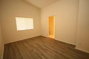 2096 W Double Eagle Dr, Tucson, AZ 85737 - Photo 9