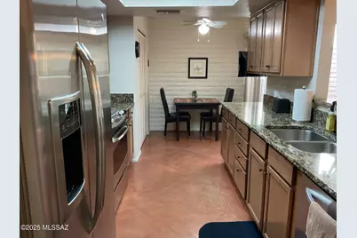5720 N Calle De La Reina, Tucson, AZ 85718 - Photo 3