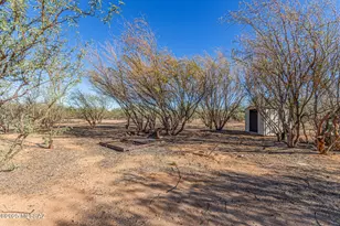 5951 N Chaparral Rd, Tucson, AZ 85743 - Photo 21