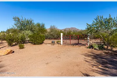 1363 N Reservation View Trail, Tucson, AZ 85743 - Photo 31