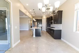 7916 S Orions Belt Dr, Tucson, AZ 85747 - Photo 7