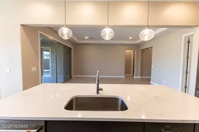 7916 S Orions Belt Drive, Tucson, AZ 85747 - Photo 11