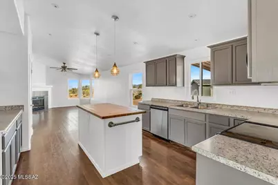 13669 S Hound Dog Road, Vail, AZ 85641 - Photo 11