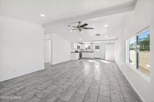 3348 E Holladay St, Tucson, AZ 85706 - Photo 13