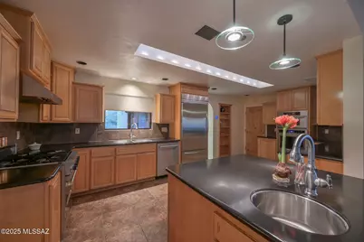 10475 E Speedway Boulevard, Tucson, AZ 85748 - Photo 3