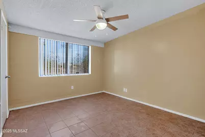 101 W Corona Road, Tucson, AZ 85756 - Photo 19
