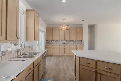 34412 E Amber Sunrise Drive, Marana, AZ 85658 - Photo 21