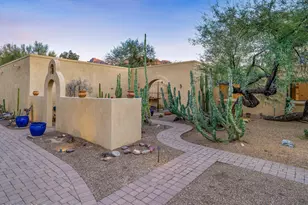 565 W Golf View Dr, Oro Valley, AZ 85737 - Photo 5