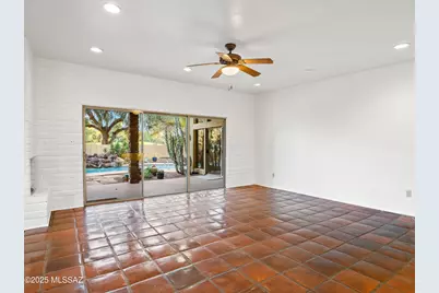 565 W Golf View Drive, Oro Valley, AZ 85737 - Photo 13