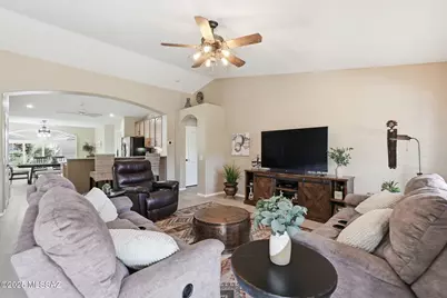 39057 S Riverwood Court, Tucson, AZ 85739 - Photo 3