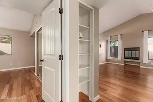 9985 E Banister Dr, Tucson, AZ 85730 - Photo 15