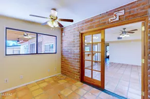 5272 E 4th St, Tucson, AZ 85711 - Photo 17