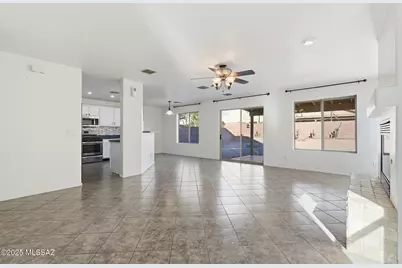 640 W Emerald Key Drive, Green Valley, AZ 85614 - Photo 5