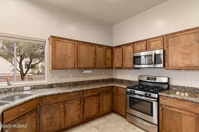 1440 W Bridalveil Place, Tucson, AZ 85737 - Photo 13