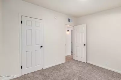 2412 E Warwick Vista, Tucson, AZ 85713 - Photo 17