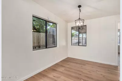 2412 E Warwick Vista, Tucson, AZ 85713 - Photo 7