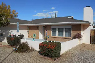 306 N Sage St, Pearce, AZ 85625 - Photo 1