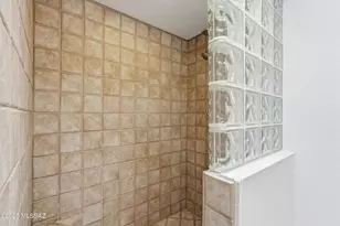 848 E Camino Diestro, Oro Valley, AZ 85704 - Photo 27