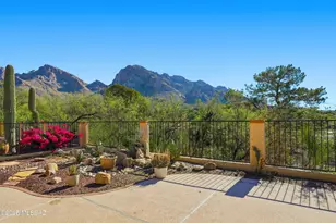 848 E Camino Diestro, Oro Valley, AZ 85704 - Photo 1