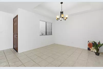 848 E Camino Diestro, Oro Valley, AZ 85704 - Photo 17