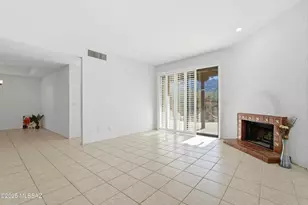 848 E Camino Diestro, Oro Valley, AZ 85704 - Photo 15