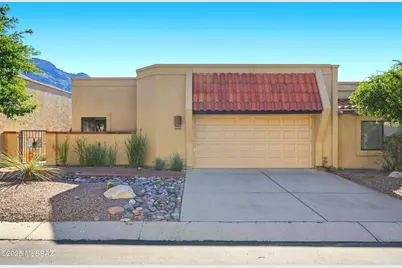 848 E Camino Diestro, Oro Valley, AZ 85704 - Photo 9