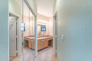 6655 N Canyon Crest Dr, Tucson, AZ 85750 - Photo 23