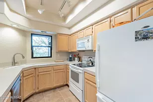 6655 N Canyon Crest Dr, Tucson, AZ 85750 - Photo 17