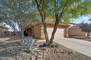 2846 N Silver Island Way, Tucson, AZ 85745 - Photo 3