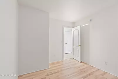 2081 W Cholla Vista Drive, Tucson, AZ 85704 - Photo 29