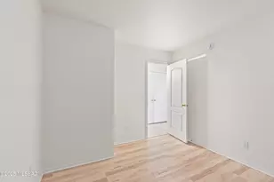 2081 W Cholla Vista Dr, Tucson, AZ 85704 - Photo 29