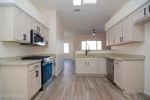 4795 W Pier Mountain Pl, Marana, AZ 85658 - Photo 11