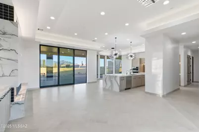 11961 N Mesquite Sunset Place, Oro Valley, AZ 85742 - Photo 9
