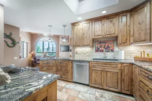 1118 W Circulo Del Sur, Green Valley, AZ 85614 - Photo 13