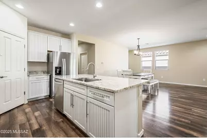 9469 S Crowley Brothers Drive, Tucson, AZ 85747 - Photo 11