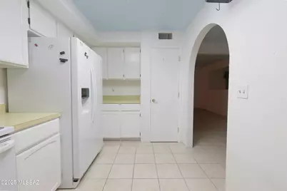 110 W Calle Melendrez, Green Valley, AZ 85614 - Photo 7