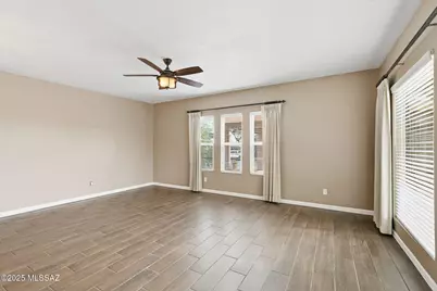 301 N Paseo De Los Conquistadores, Green Valley, AZ 85614 - Photo 23