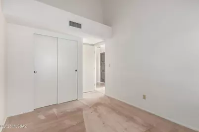 10245 E Essex Village Drive, Tucson, AZ 85748 - Photo 19