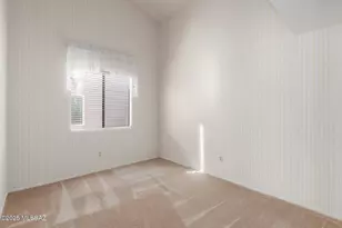 10245 E Essex Village Dr, Tucson, AZ 85748 - Photo 17