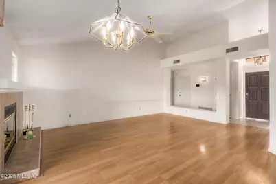 10245 E Essex Village Drive, Tucson, AZ 85748 - Photo 7