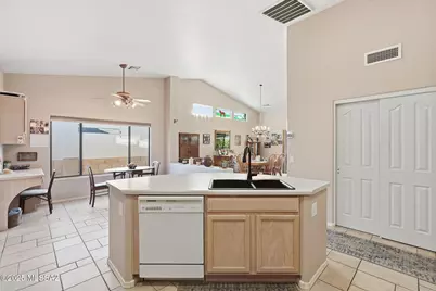 37794 S Skyline Drive, Tucson, AZ 85739 - Photo 17