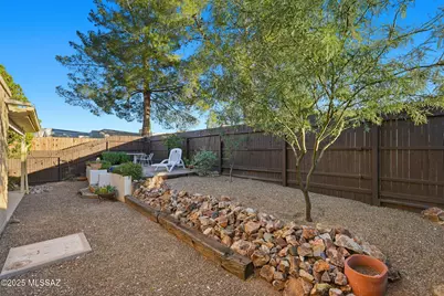9812 E Skyview Drive, Tucson, AZ 85748 - Photo 7
