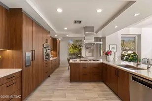 5671 N Placita Stilbayo, Tucson, AZ 85718 - Photo 9