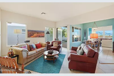 4717 S Fairfax Drive, Green Valley, AZ 85622 - Photo 3