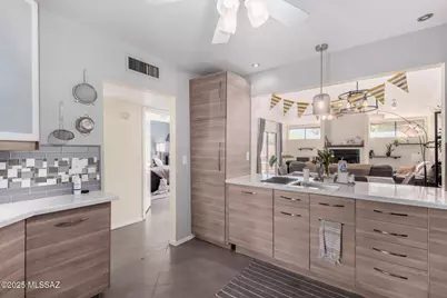 5318 E Beverly Fair Drive, Tucson, AZ 85712 - Photo 17