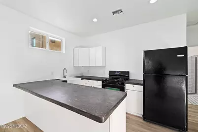 2210 E 6th Street, Tucson, AZ 85719 - Photo 43