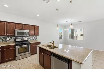 1021 E Lumber Jack Trail, Sahuarita, AZ 85629 - Photo 17