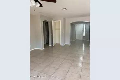 3411 W Tailfeather Drive, Marana, AZ 85658 - Photo 7