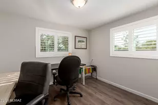 1717 E Allen Rd, Tucson, AZ 85719 - Photo 23