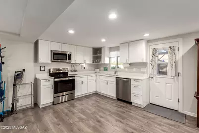 1717 E Allen Road, Tucson, AZ 85719 - Photo 11